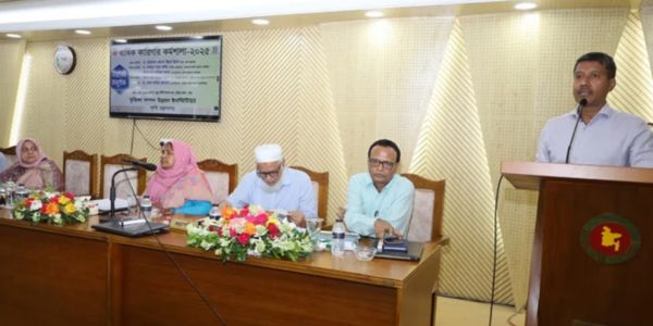 সার প্রয়োগ কমাতে পারলে রাষ্ট্রের বিপুল অর্থ বাঁচবে: কৃষি সচিব 